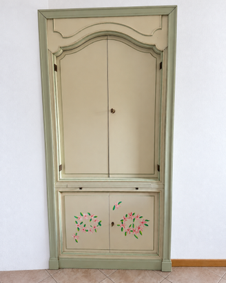 Credenza in legno stile TIROLESE – decorato a mano