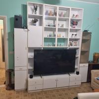 Mobile soggiorno grande e alto