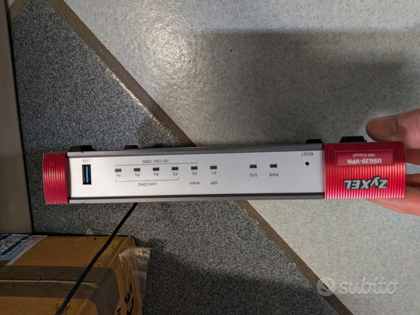 Routeur Zyxel USG20-VPN - Firewall - 1GbE - Accessoires