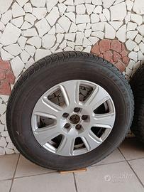 GOMME INVERNALI pneumatici 215/65 r16 E CERCHIONI