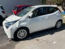 toyota-aygo-1-0-benz-incidentata-5-porte-x-play
