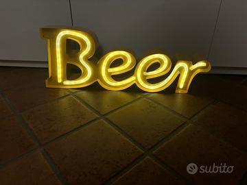 Lampada scritta BEER
