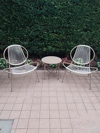 nuovissimo sedie e tavolino da giardino 