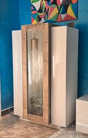 Mobile TV moderno con vetrinetta Led