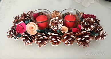 PORTACANDELA LINEARE CENTROTAVOLA CON PIGNE E DECO