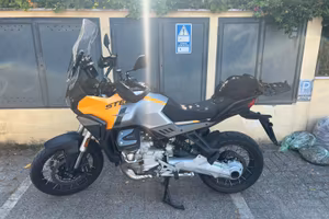 Moto Guzzi Stelvio V100