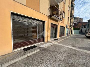 NEGOZIO A LUMEZZANE