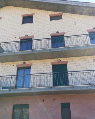 Pozzilli - Camera in Via Borgo 14