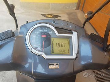 Scooter Aprilia Sportcity 200CC