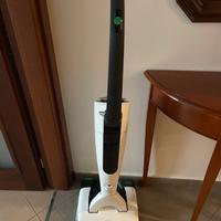 Folletto aspirapolvere e lavapavimenti