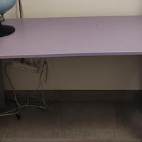 set scrivania con libreria e cassettiera lilla