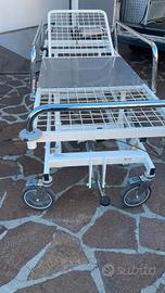 lettino barella con ruote grandi e pedale