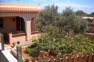 Villetta con giardino a pochi metri dalla spiaggia