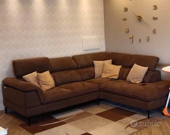 DIVANO ANGOLARE 