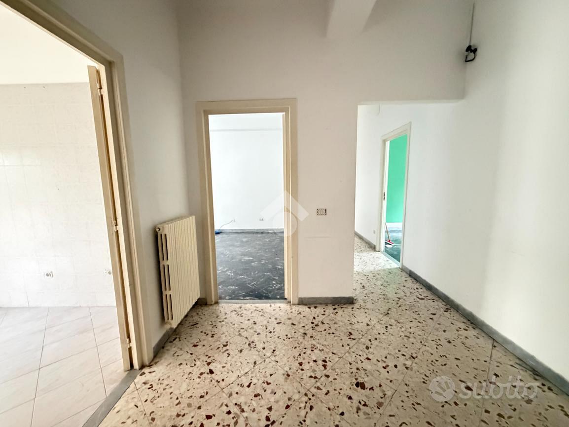 4 LOCALI A BARI - Vista 2
