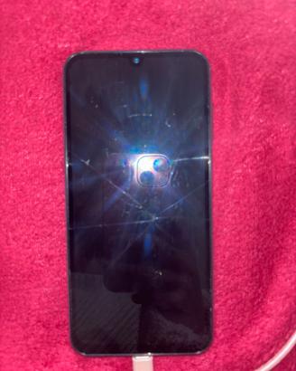 Samsung A15 con vetro rotto