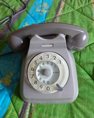 Telefono antico a rotella sip