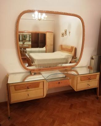 Arredi per camera da letto (anni 60)