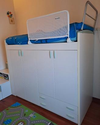 Letto a soppalco con armadio 