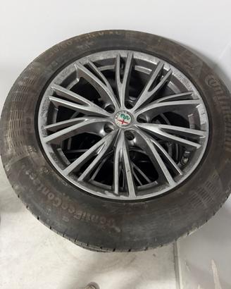 4 Cerchi in lega 18 alfa stelvio