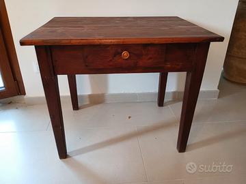 Tavolino in legno massello arte povera