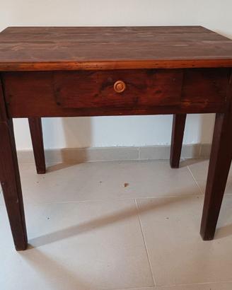 Tavolino in legno massello arte povera