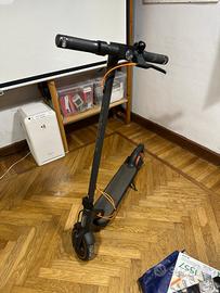 Monopattino elettrico Xiaomi Electric Scooter 4 Go
