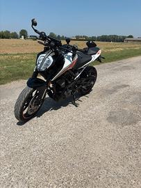 Ktm duke 390 2022