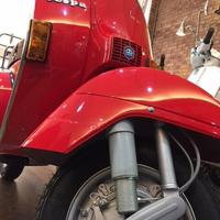 Vespa PX 200 I serie. Veicolo in fase di restauro,