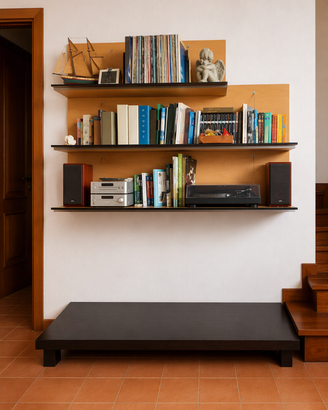 Libreria sospesa di design con panca coordinata