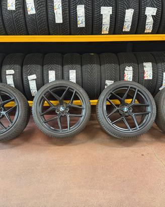 Set cerchi + pneumatici invernali per BMW M3 G81