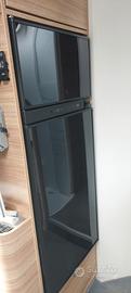 Frigorifero trivalente Thetford 165 L × montaggio