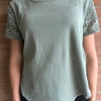 Maglietta verde salvia, pizzo Sangallo, SusyMix, M