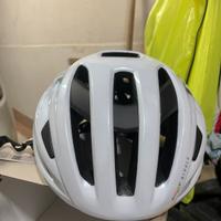 Casco Met Rivale