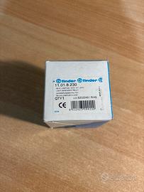 Relè Crepuscolare Finder come NUOVO