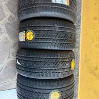 4 Pirelli 275 40 21 e 305 35 21