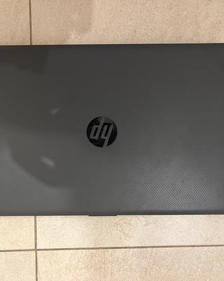 Portatile Hp 250 G7 250 GB  (intel core)