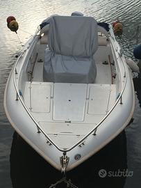 Barca Arkos 537