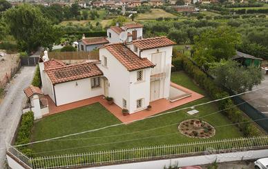 Villa con piscina