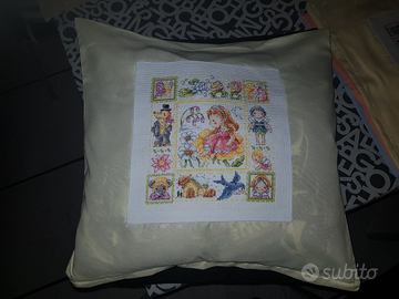 Federa cotone con punto-croce fatto a mano