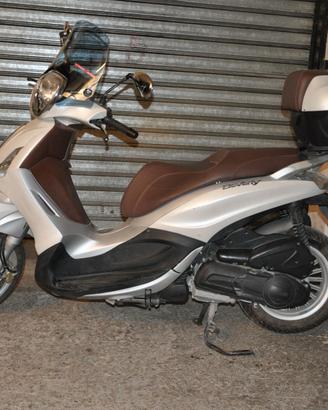 Scoter Piaggio Beverly 300