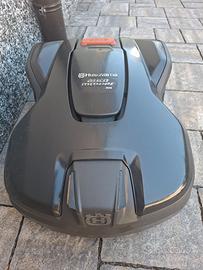 Robot tagliarba Husqvarna auto moderna 305