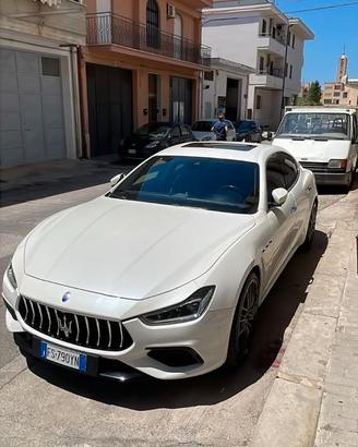Maserati ghibli 250cv