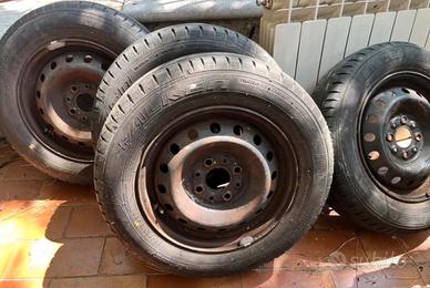 Ruote con pneumatico