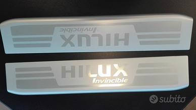 Battitacco Toyota Hilux e Hilux invincible