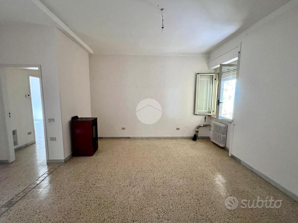 3 LOCALI A MENDICINO - Vista 5