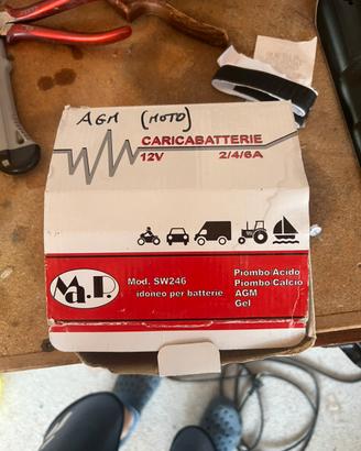 Carica batterie +mantenitore auto e moto