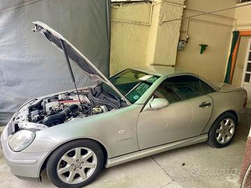 auto storica Mercedes   cabrio del 1998