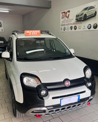 Fiat panda cross 4x4 1.0 gpl full 2019