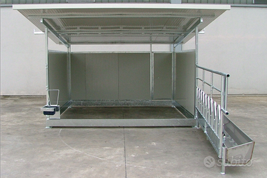 Costruzione mini stalle e box per pecora